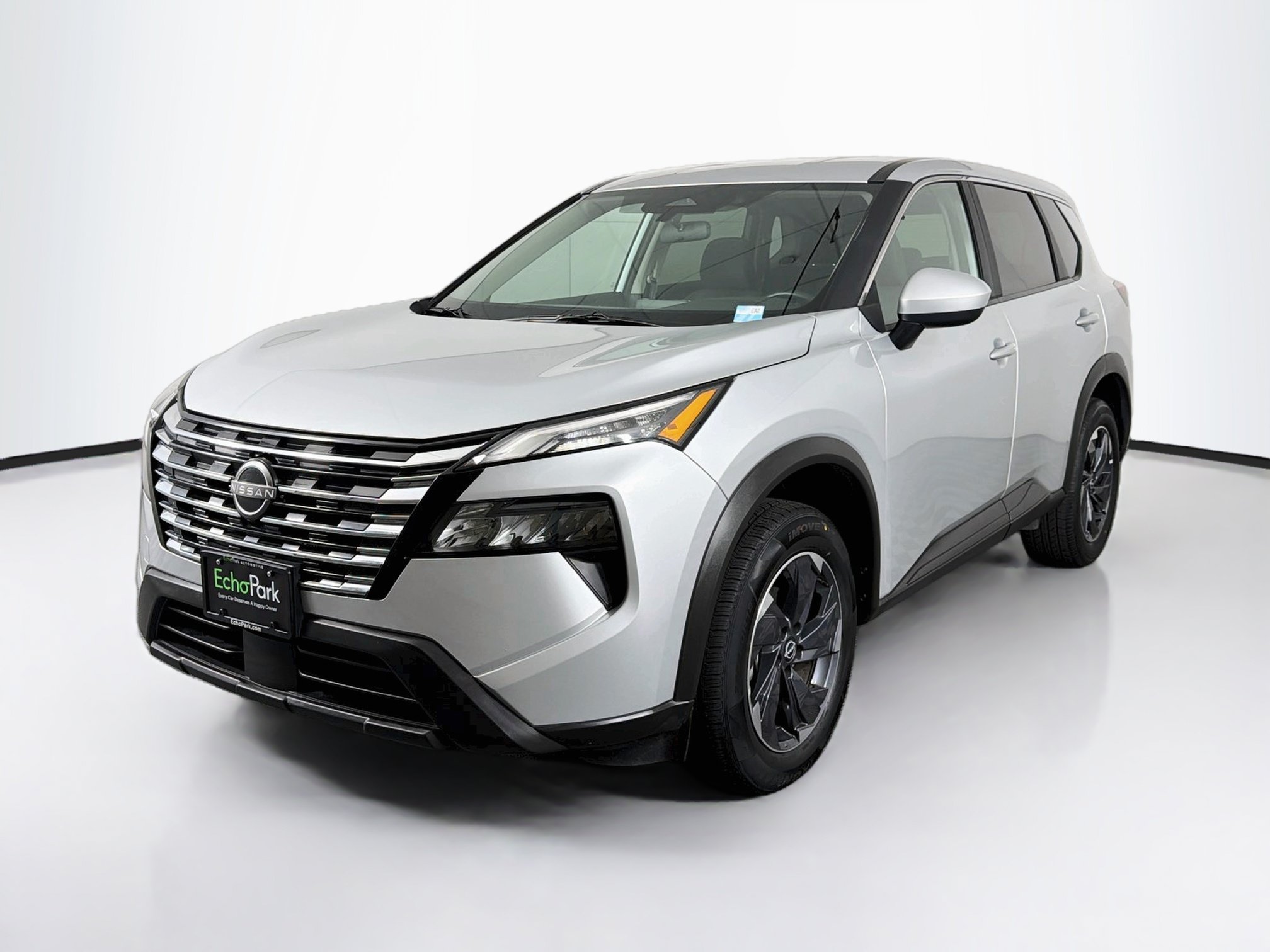 Used 2025 Nissan Rogue SV FWD SV