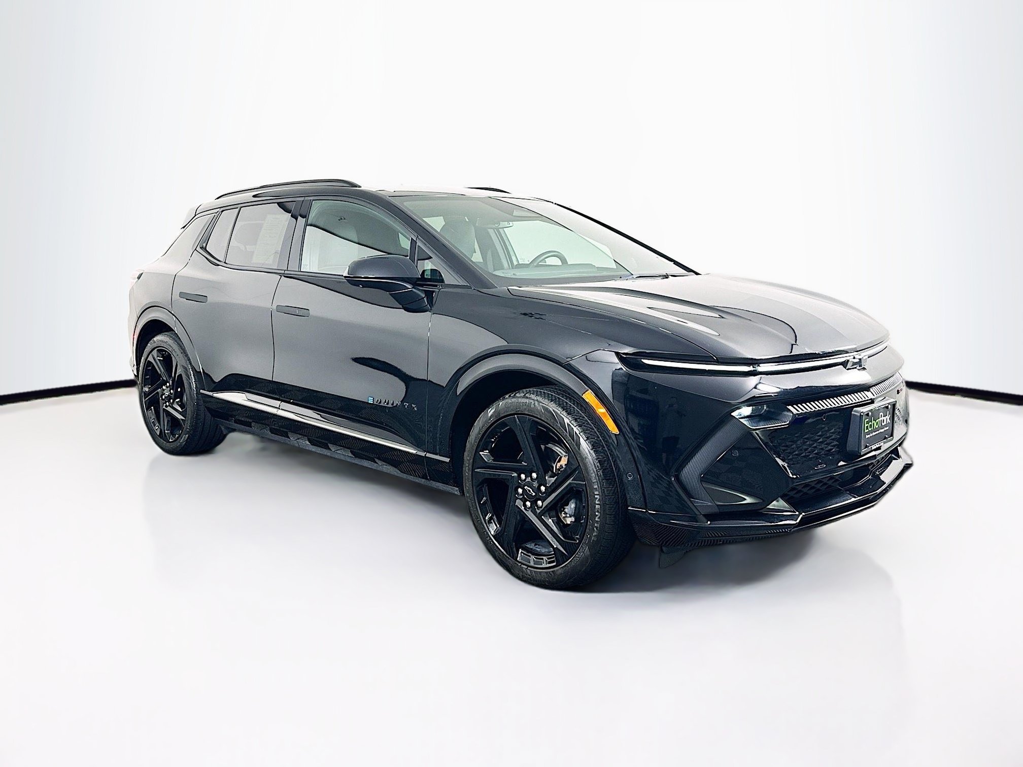 2024 Chevrolet Equinox EV Launch Edition FWD's photo