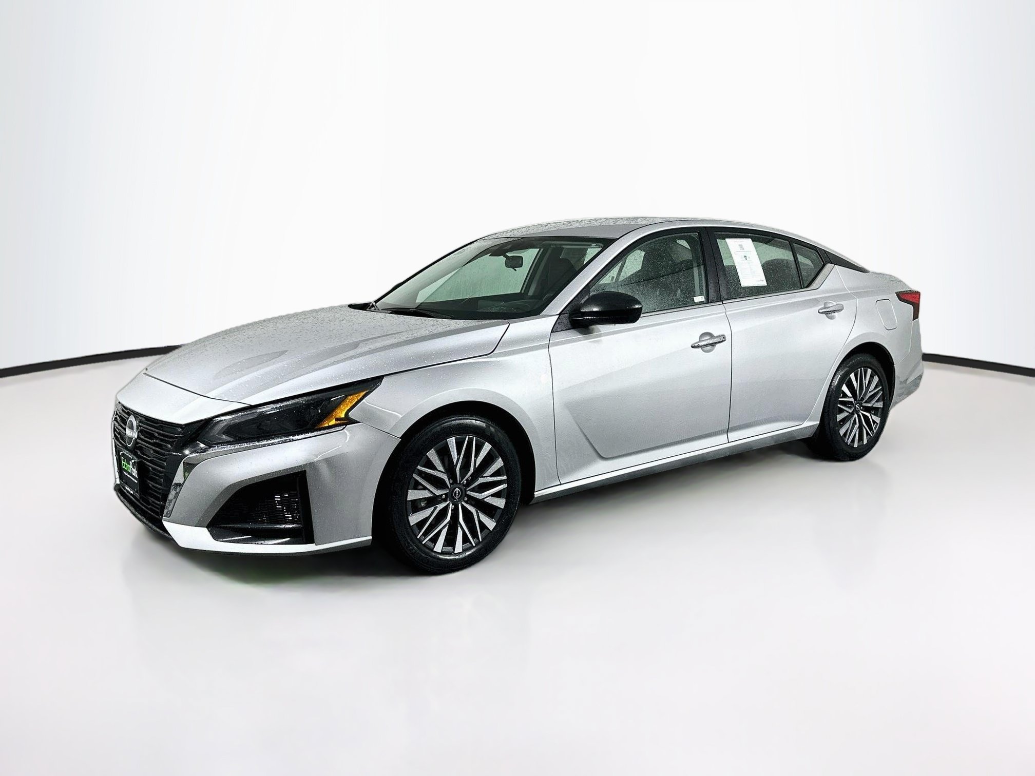 Used 2025 Nissan Altima SV SV FWD