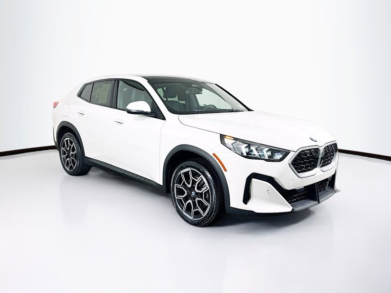 2025 BMW X2 28i's photo