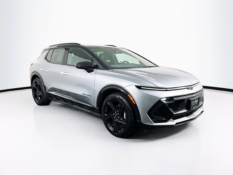 2025 Chevrolet Equinox EV RS FWD's photo