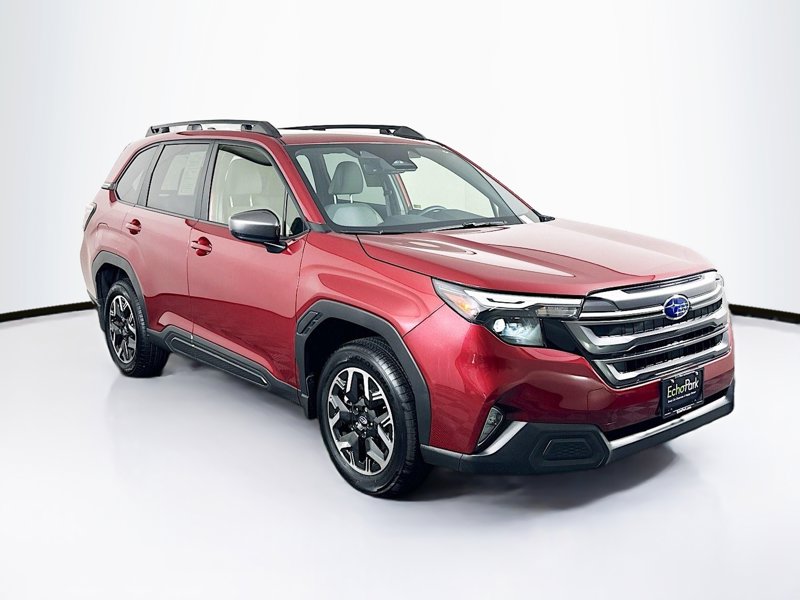 2025 Subaru Forester Premium's photo