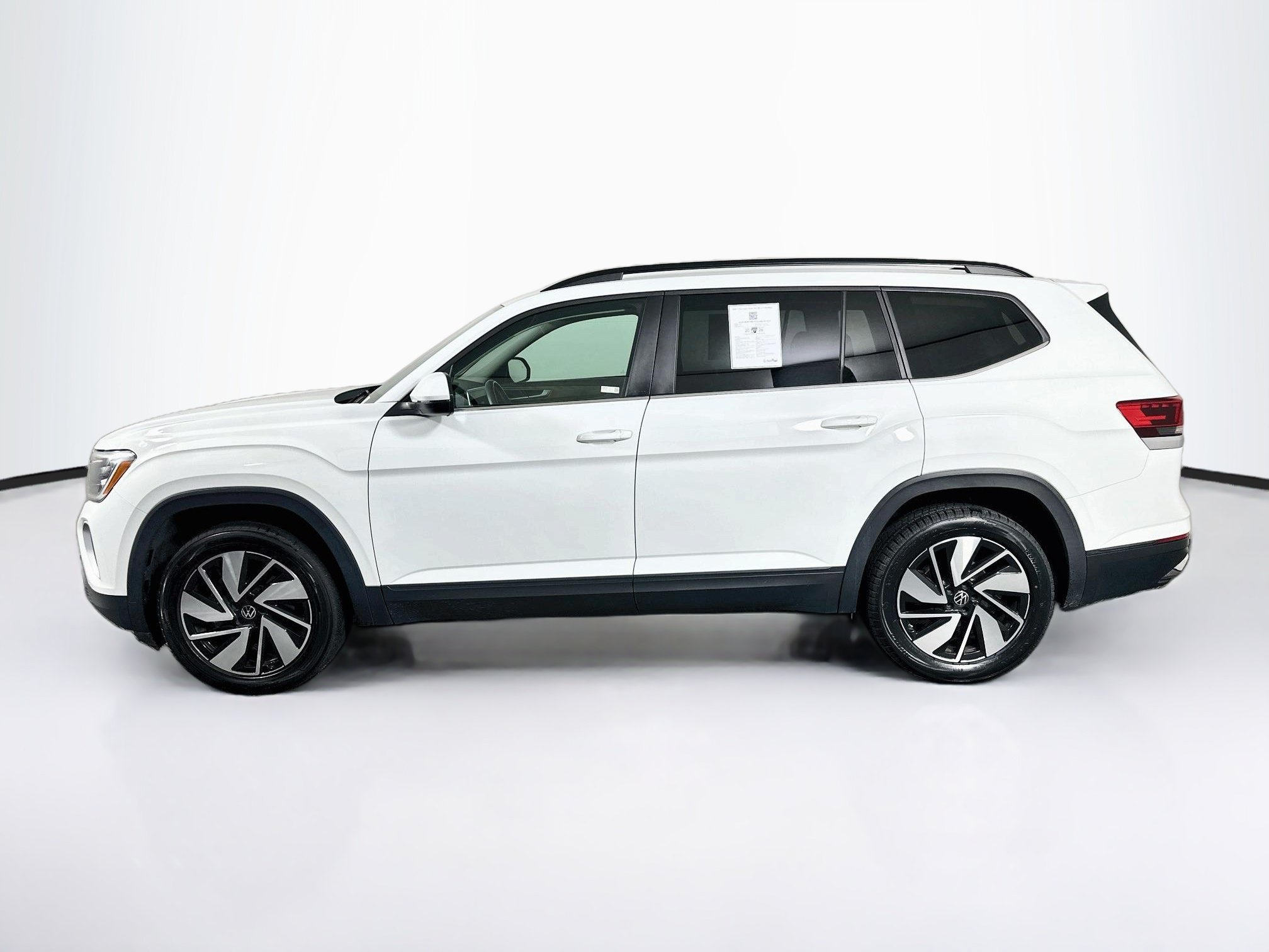 Used 2025 Volkswagen Atlas 2.0T SE w/Technology 2.0T SE w/Technology FWD