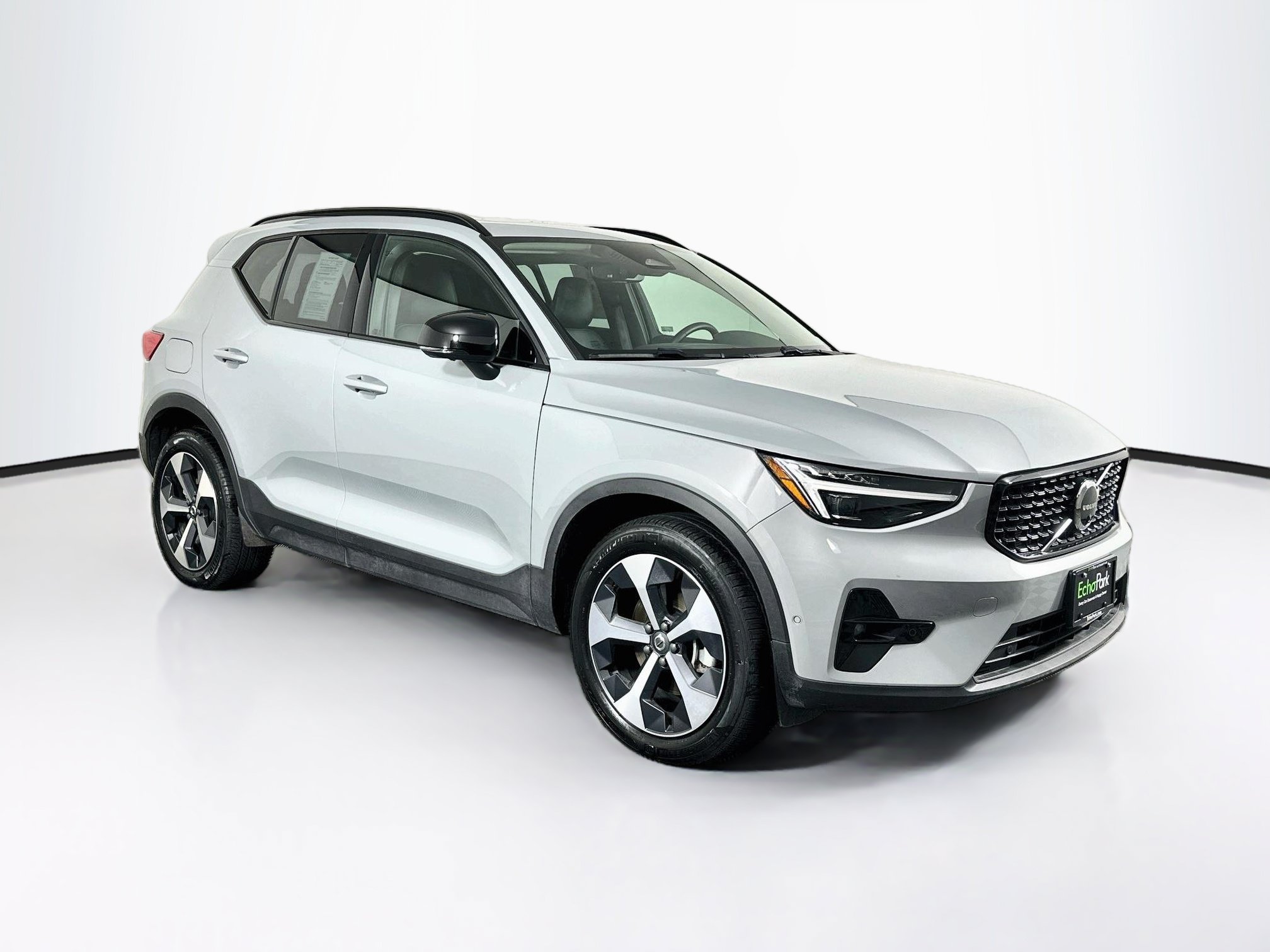 2026 Volvo XC40 Plus