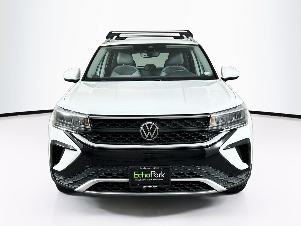 Used 2022 Volkswagen Taos SE SE 4MOTION