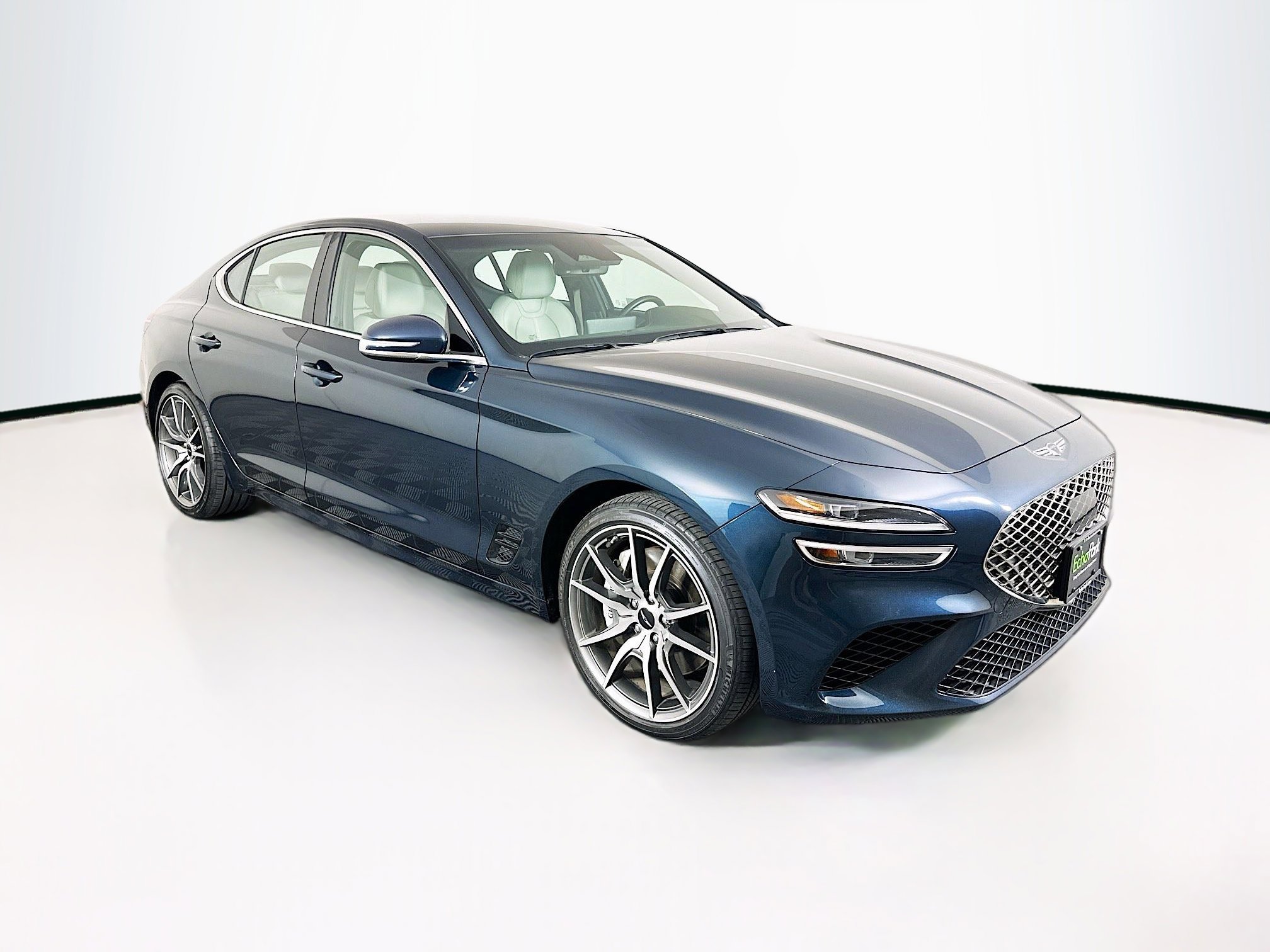 2025 Genesis G70 2.5T Standard's photo