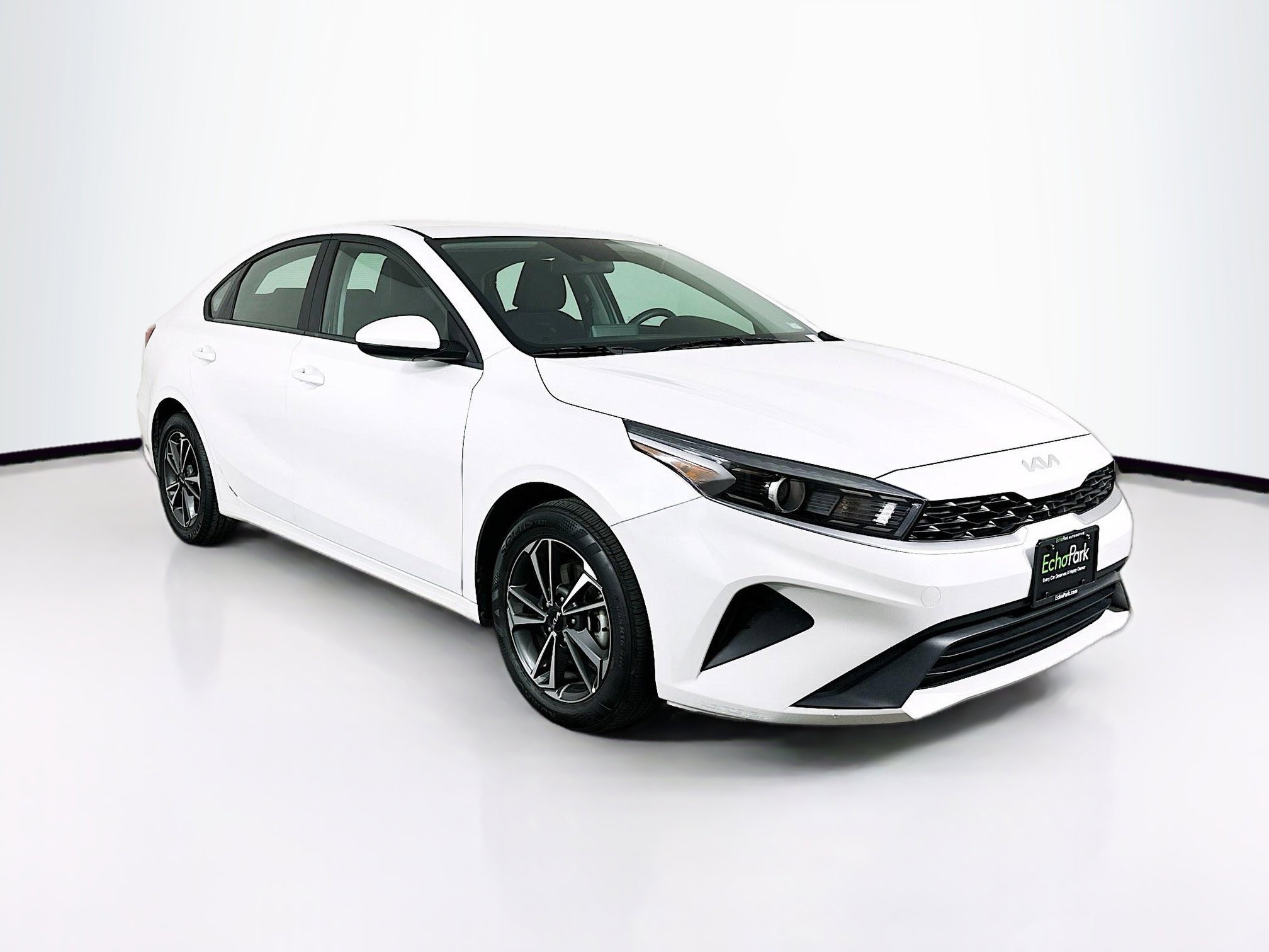 2024 Kia Forte LXS's photo