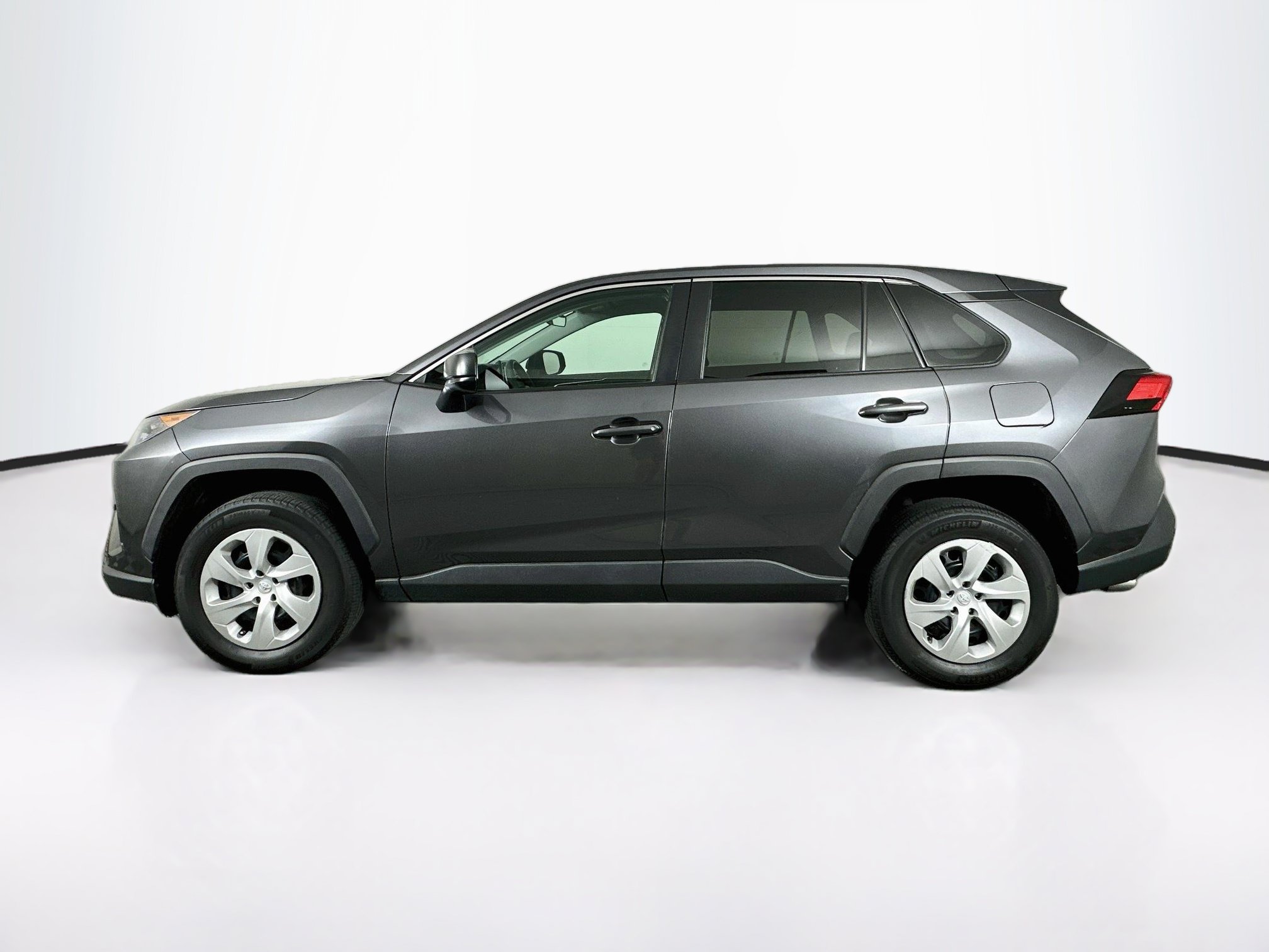 Used 2022 Toyota RAV4 LE LE AWD