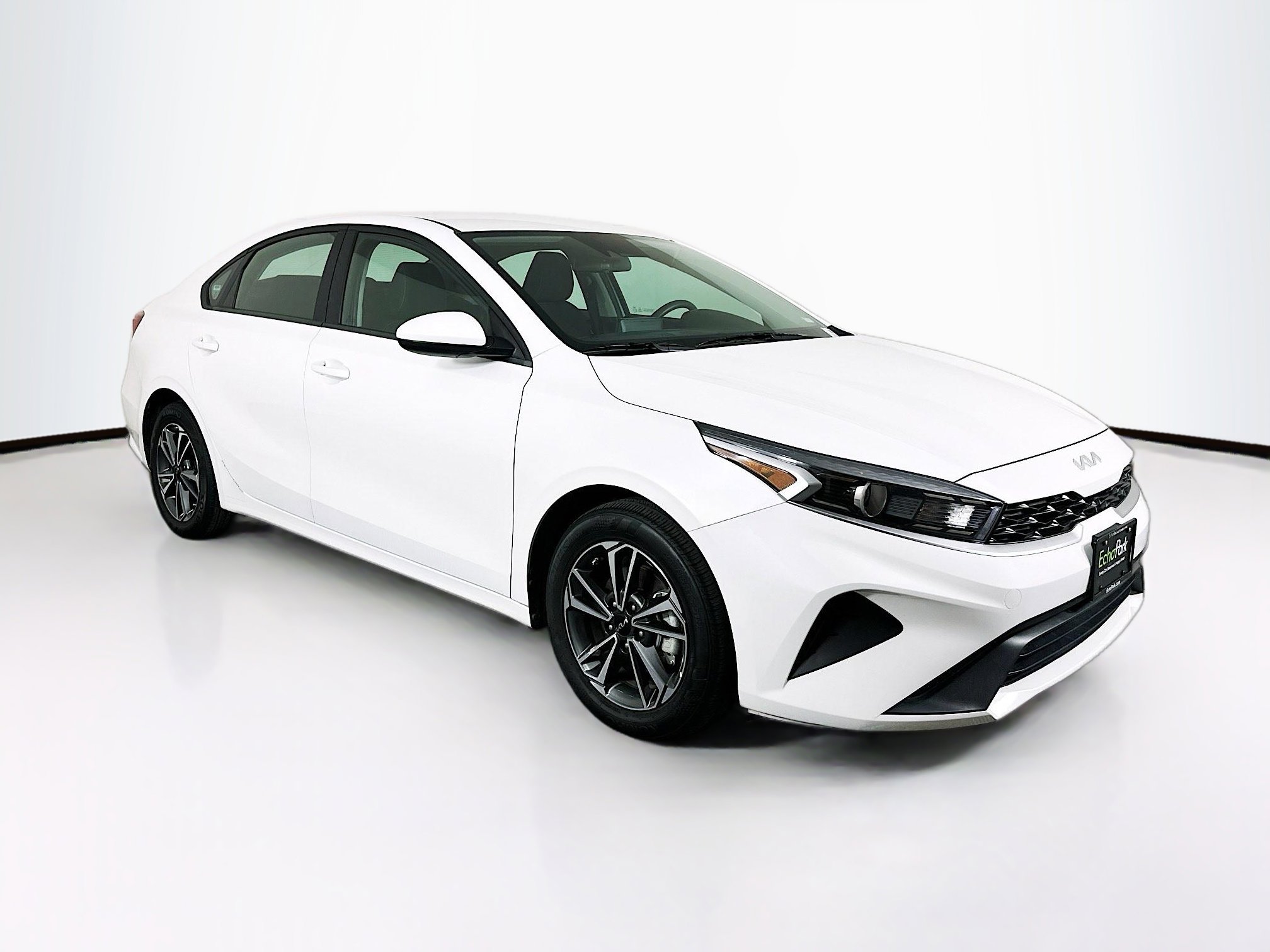 2024 Kia Forte LXS's photo