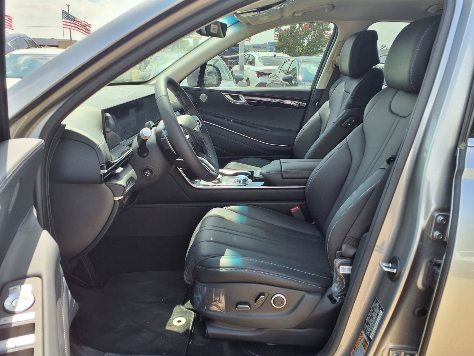 2026 GENESIS GV80 Standard - Photo 17
