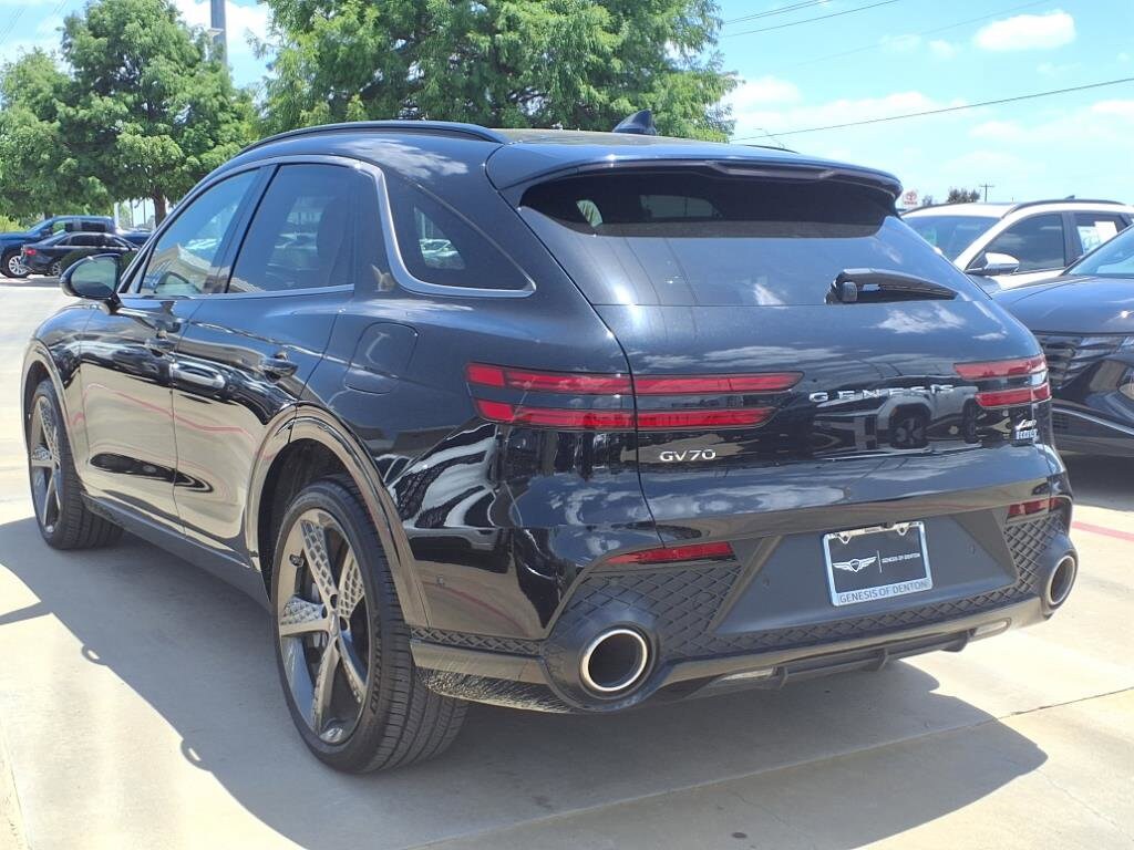 2024 Genesis GV70 2.5T Sport Prestige photo 2