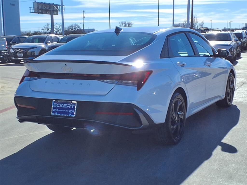 New 2026 Hyundai Elantra SEL Sport Sedan