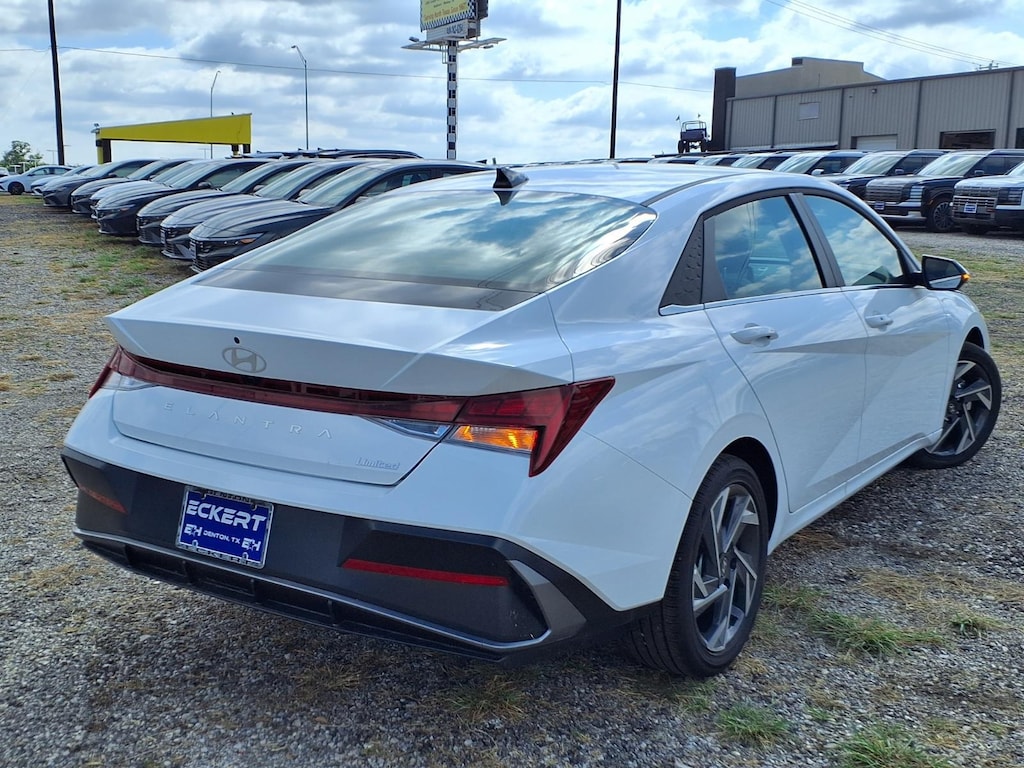 New 2026 Hyundai Elantra Limited Sedan