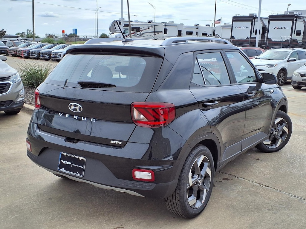 New 2026 Hyundai Venue SEL SUV