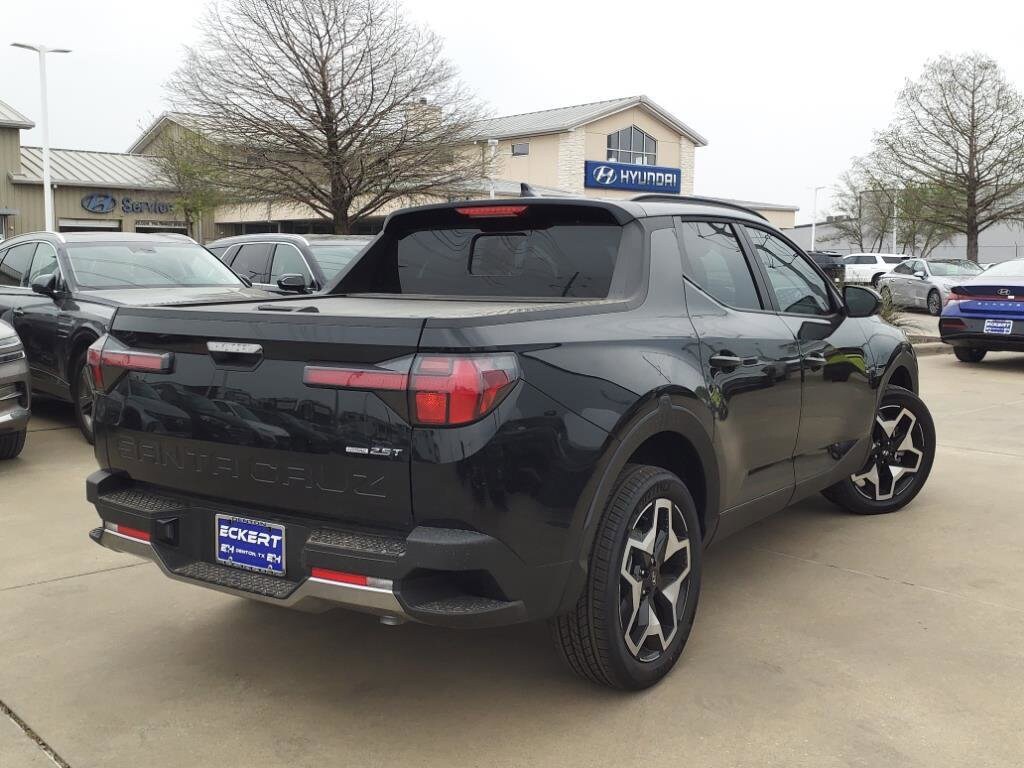 2024 Hyundai Santa Cruz Limited photo 2