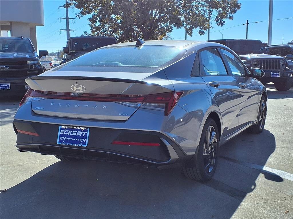 New 2026 Hyundai Elantra Hybrid SEL Sport Sedan