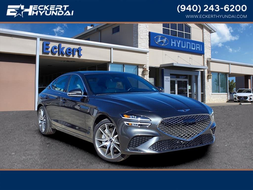 2025 GENESIS G70 Standard's photo