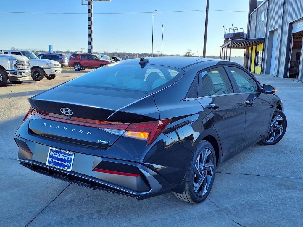 New 2026 Hyundai Elantra Limited Sedan