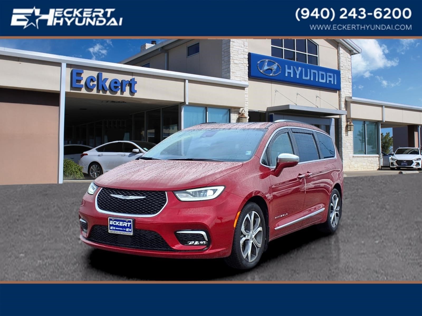 2024 Chrysler Pacifica Pinnacle's photo