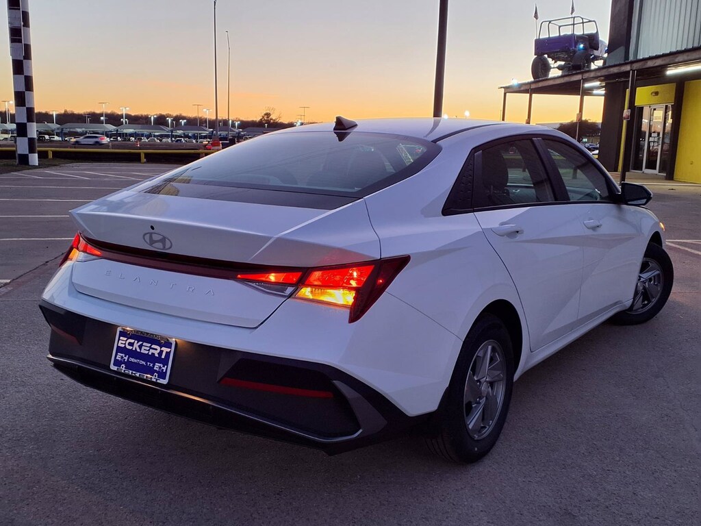 Certified 2026 Hyundai Elantra SE Sedan