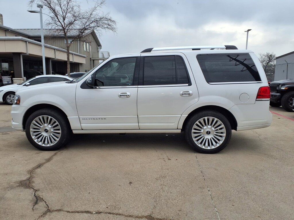 Used 2016 Lincoln Navigator Select SUV