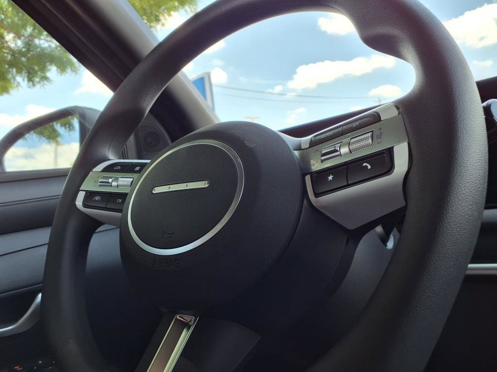 2025 Hyundai Santa Cruz SEL - Photo 13