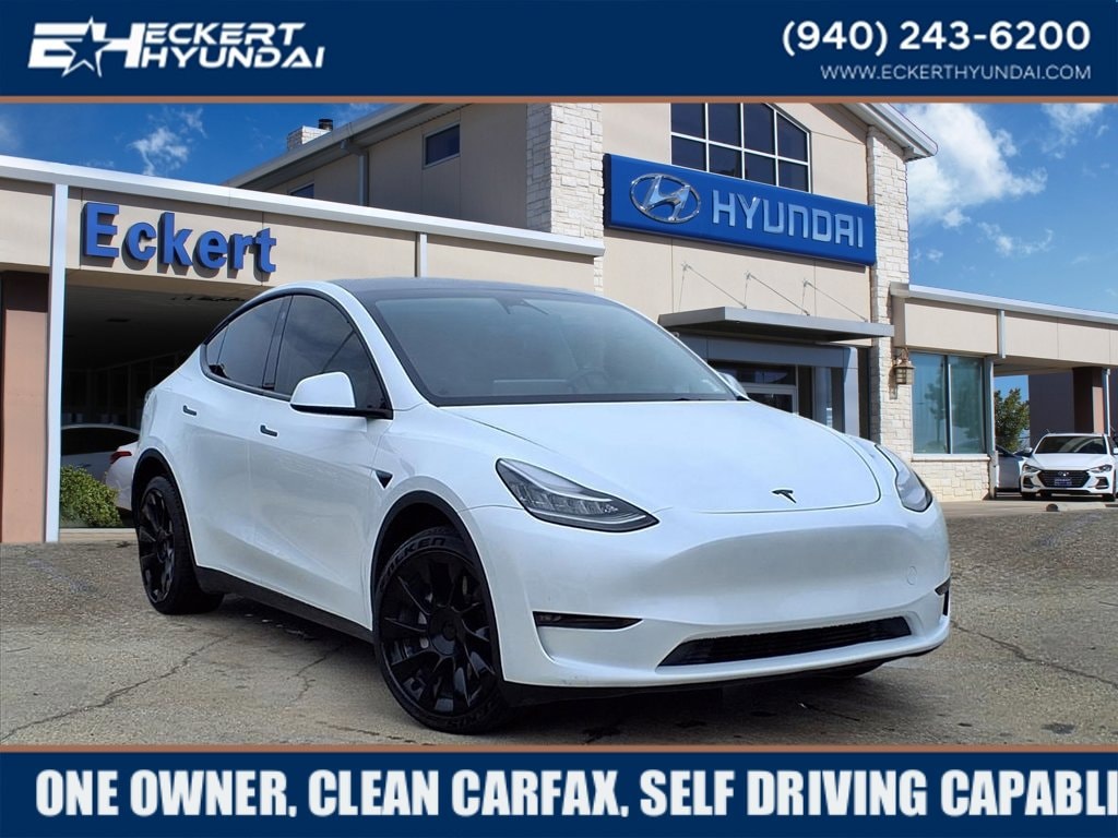 2023 Tesla Model Y Long Range's photo