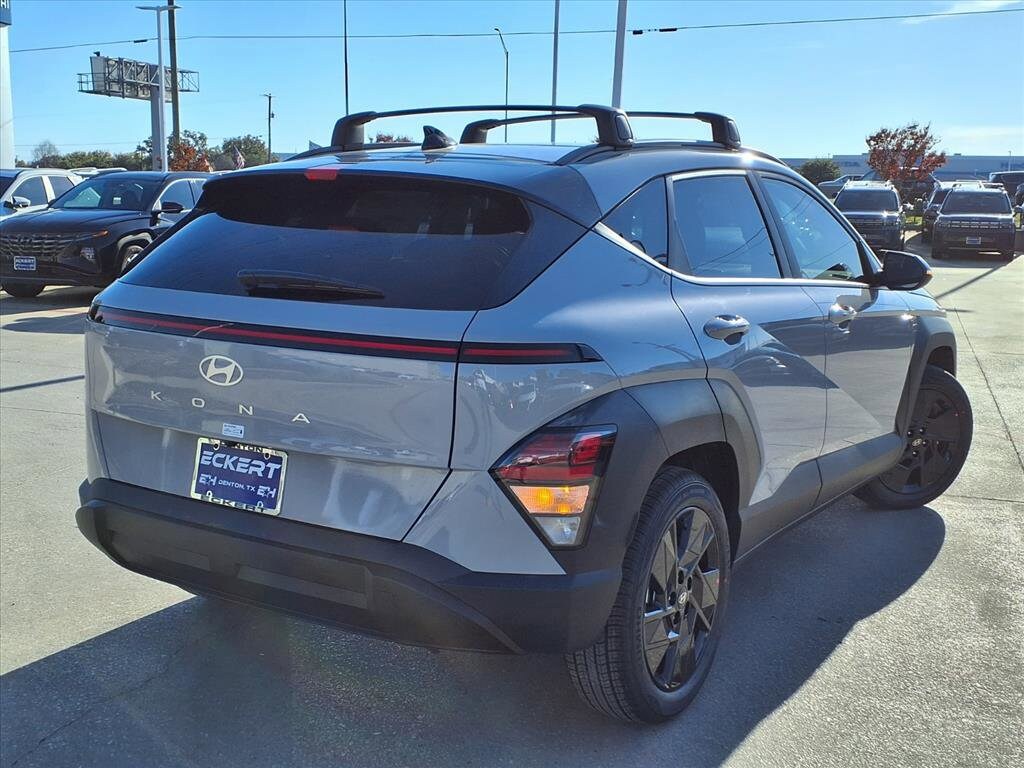 2026 Hyundai Kona SEL photo 2