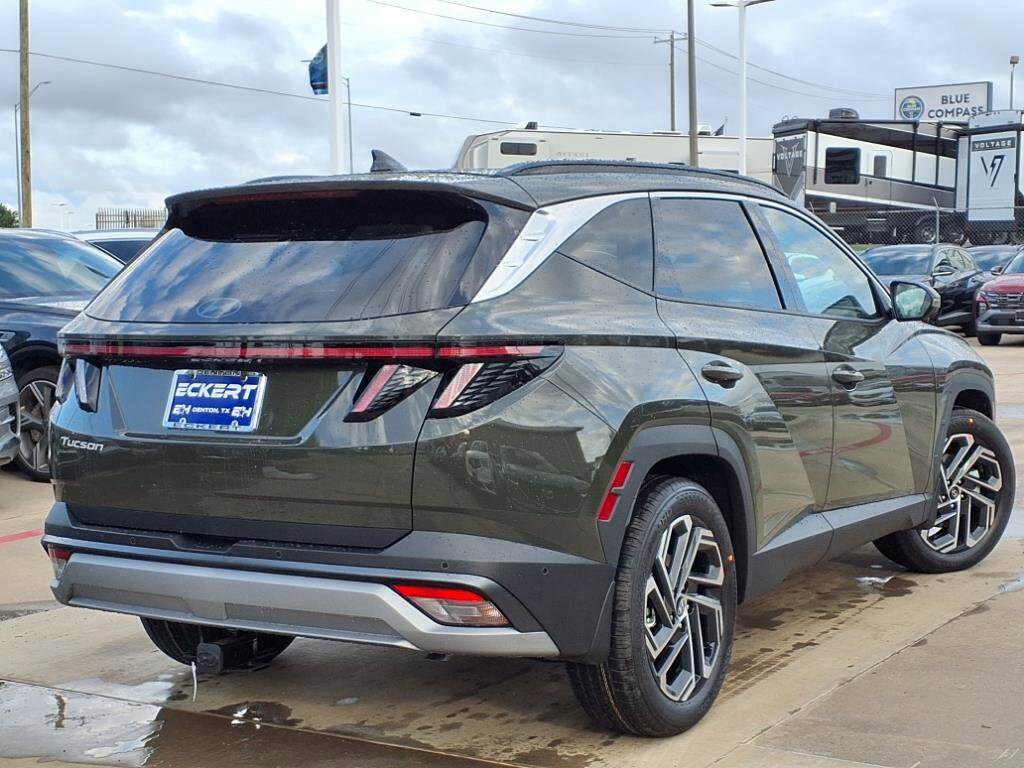2025 Hyundai Tucson Limited photo 2