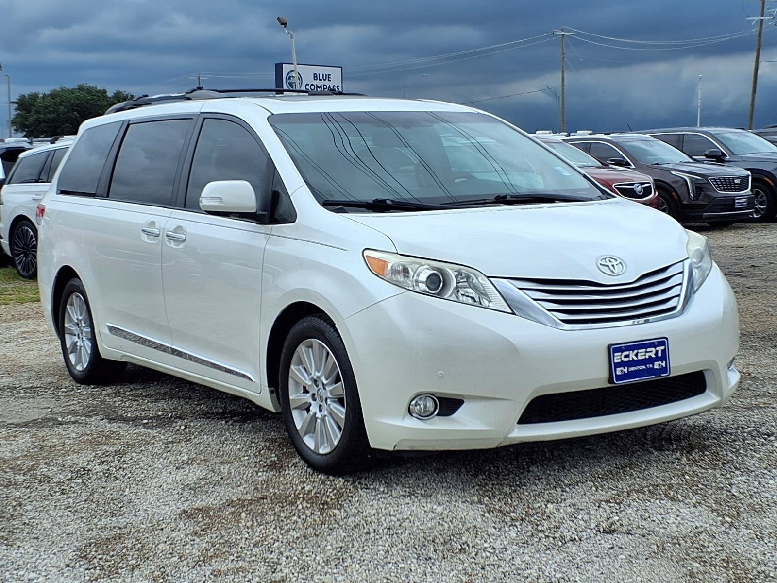 Used 2013 Toyota Sienna  with VIN 5TDYK3DC2DS401667 for sale in Denton, TX