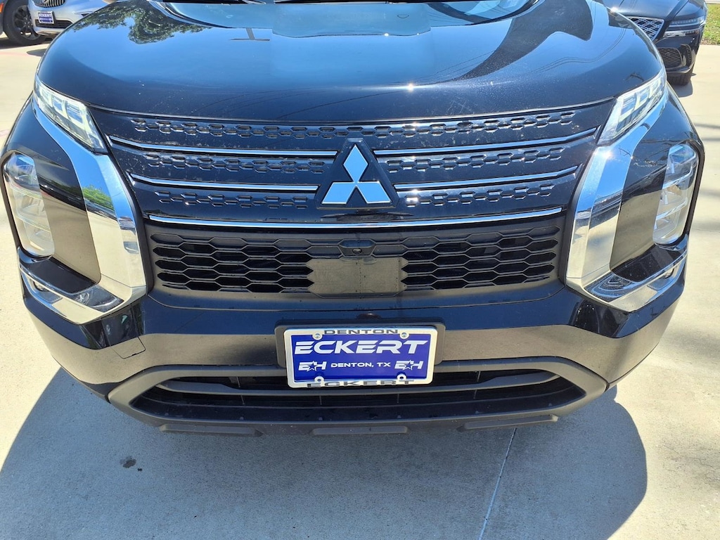 Used 2024 Mitsubishi Outlander ES SUV