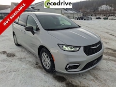 2026 Chrysler Pacifica SELECT Passenger Van