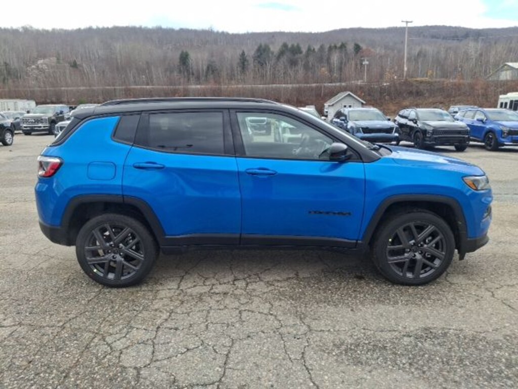 New 2026 Jeep Compass LIMITED ALTITUDE 4X4 Sport Utility