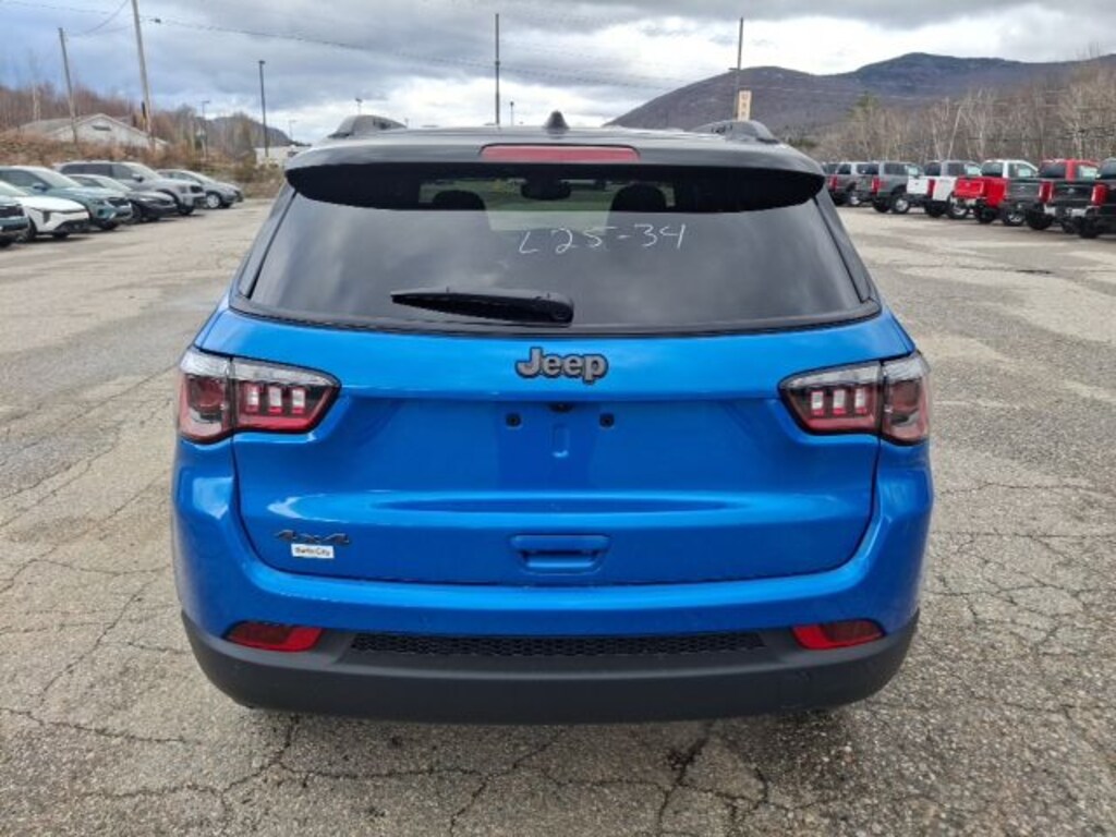 New 2026 Jeep Compass LIMITED ALTITUDE 4X4 Sport Utility