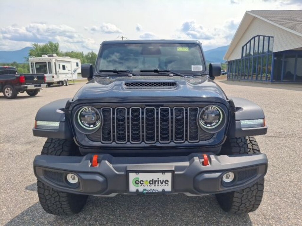 New 2026 Jeep Gladiator MOJAVE 4X4 Pickup