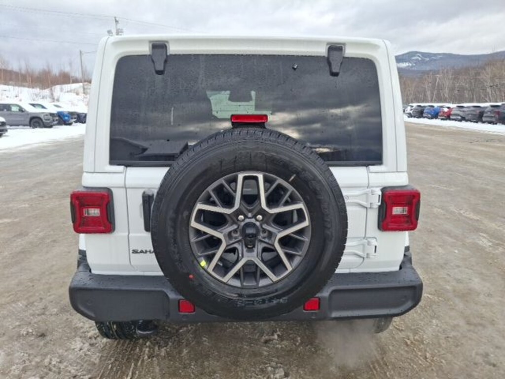 New 2026 Jeep Wrangler 4-DOOR SAHARA Sport Utility
