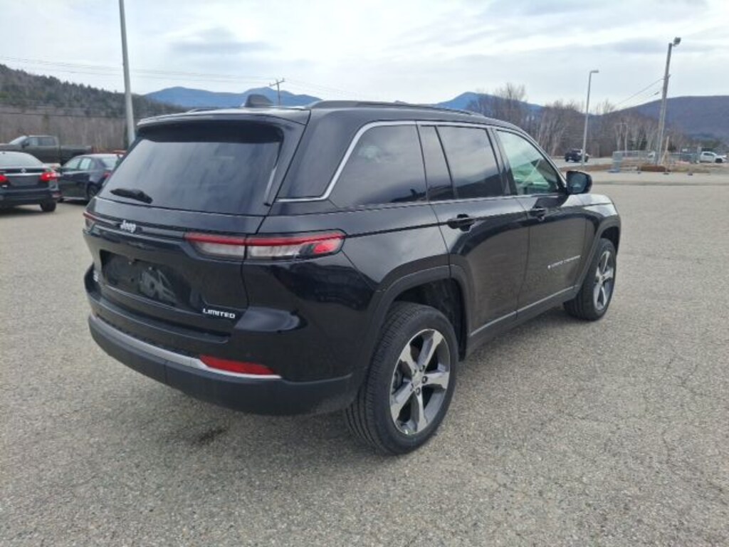 New 2026 Jeep Grand Cherokee LIMITED 4X4 Sport Utility