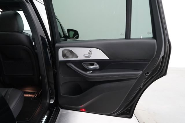 2025 Mercedes-Benz GLS Base - Photo 64