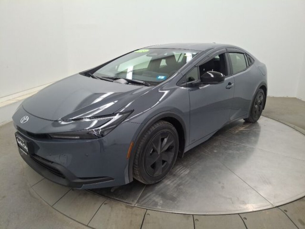 Used 2025 Toyota Prius Hatchback