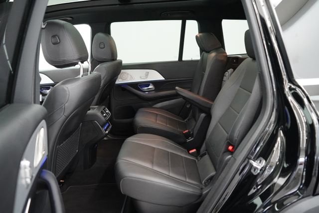 2025 Mercedes-Benz GLS Base - Photo 9