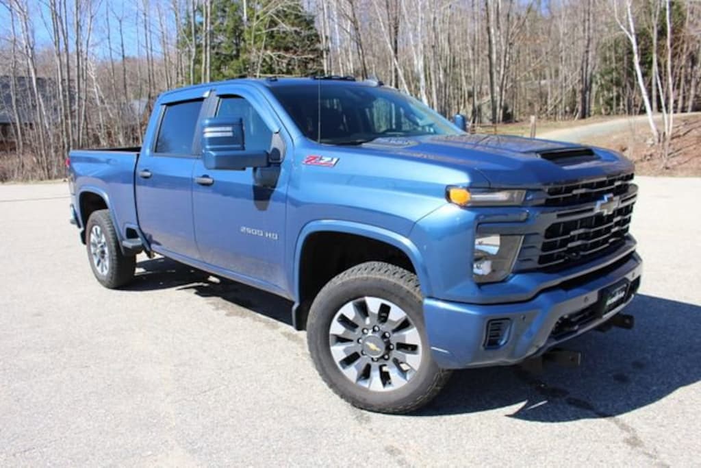 Used 2025 Chevrolet Silverado 2500 HD Custom Truck