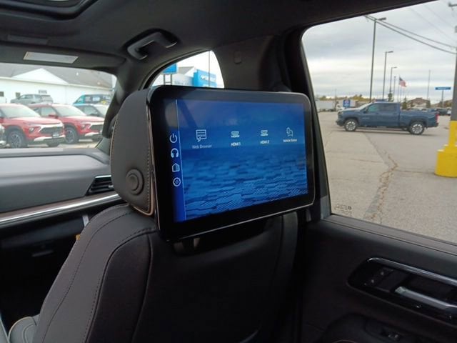2026 Chevrolet Suburban Premier - Photo 21