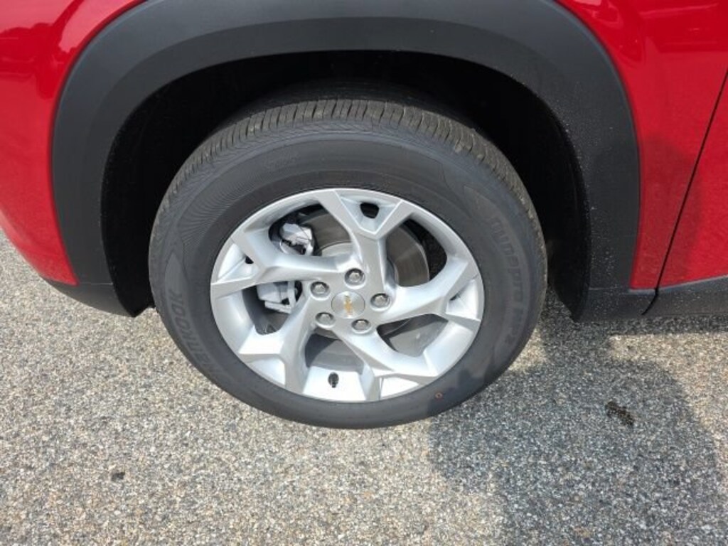 New 2026 Chevrolet Trax LS SUV