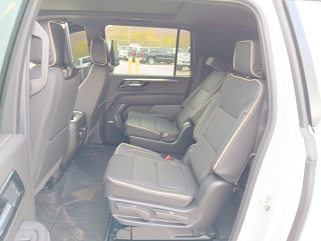 2026 Chevrolet Suburban Premier - Photo 7