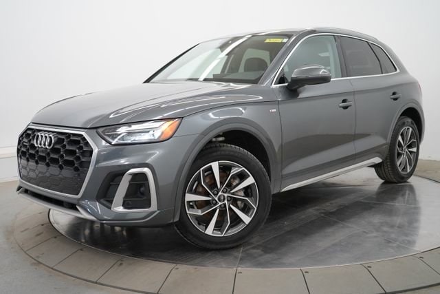 2024 Audi Q5 45 Premium Plus's photo
