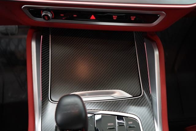 2025 BMW XM Base - Photo 28