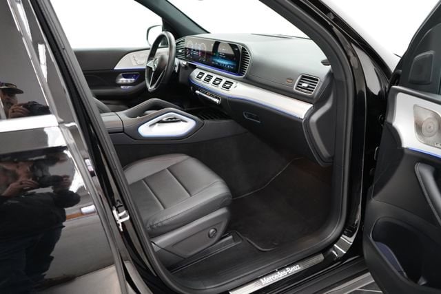 2025 Mercedes-Benz GLS Base - Photo 54
