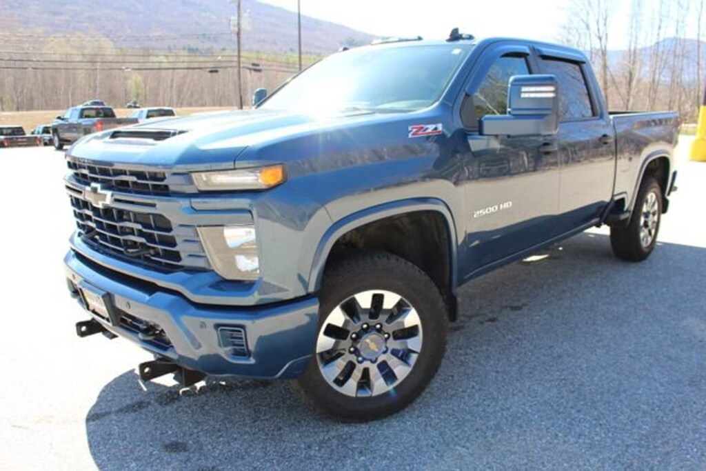 Used 2025 Chevrolet Silverado 2500 HD Custom Truck