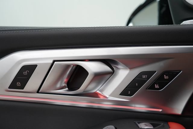 2025 BMW XM Base - Photo 35