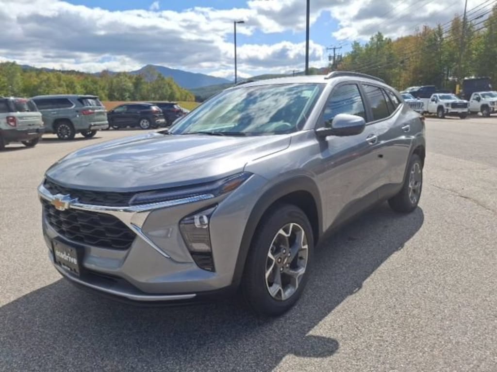 New 2026 Chevrolet Trax LT SUV